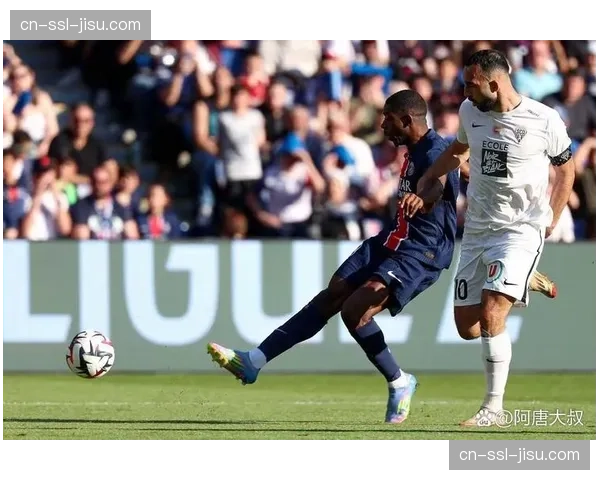 巴黎圣日耳曼提前八轮卫冕法甲冠军，创联赛历史最早夺冠纪录